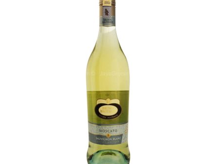 Brown Brothers Moscato and Sauvignon Blanc Wine 750ml For Sale